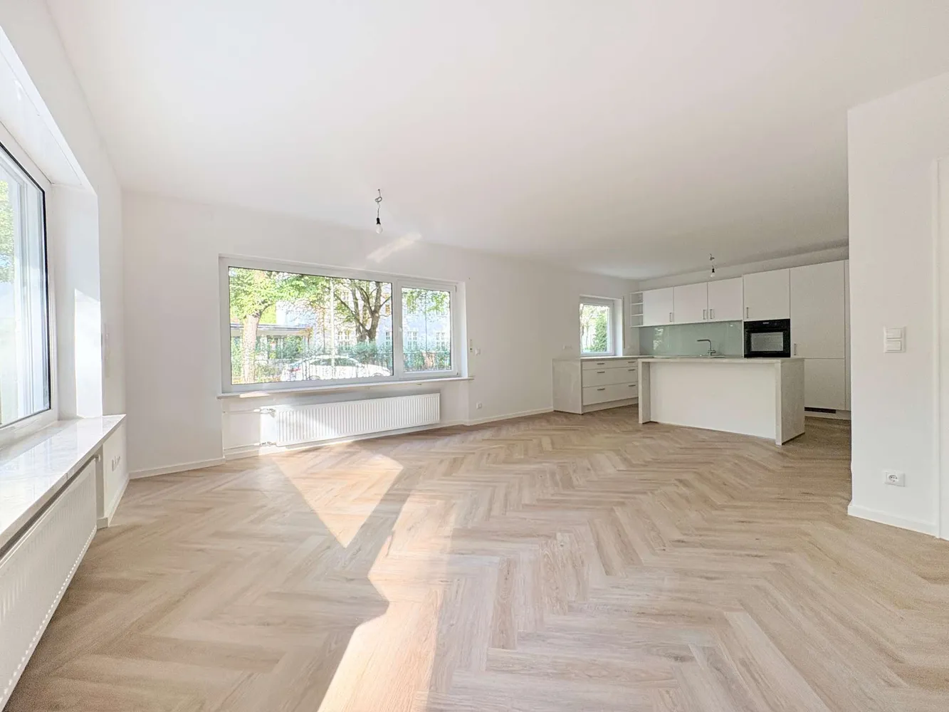 5 Zimmer Wohnung mit 133 m² in München – Bild 1