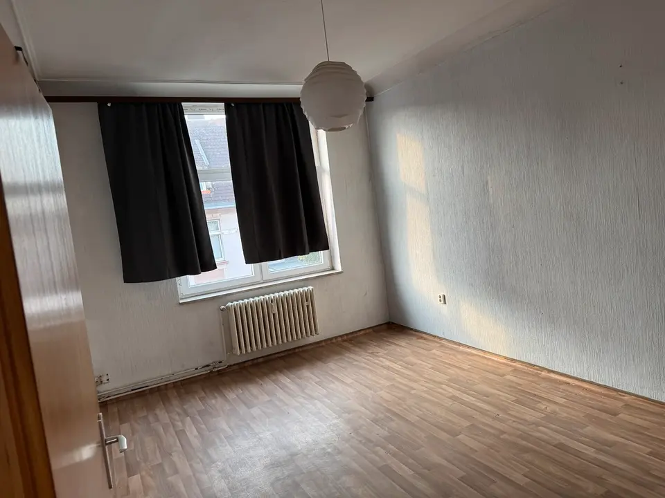 5 Zimmer Wohnung mit 96 m² in Duisburg – Bild 2