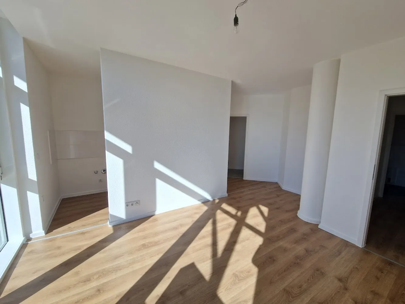 2 Zimmer Wohnung mit 58 m² in Magdeburg – Bild 2