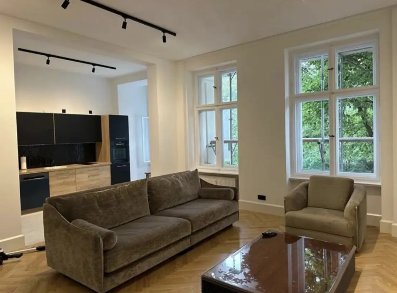 2 Zimmer Wohnung mit 70 m² in Berlin – Bild 2