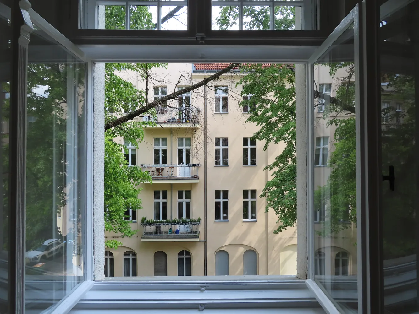 4 room apartment with 142 m² in Berlin – Photo 1