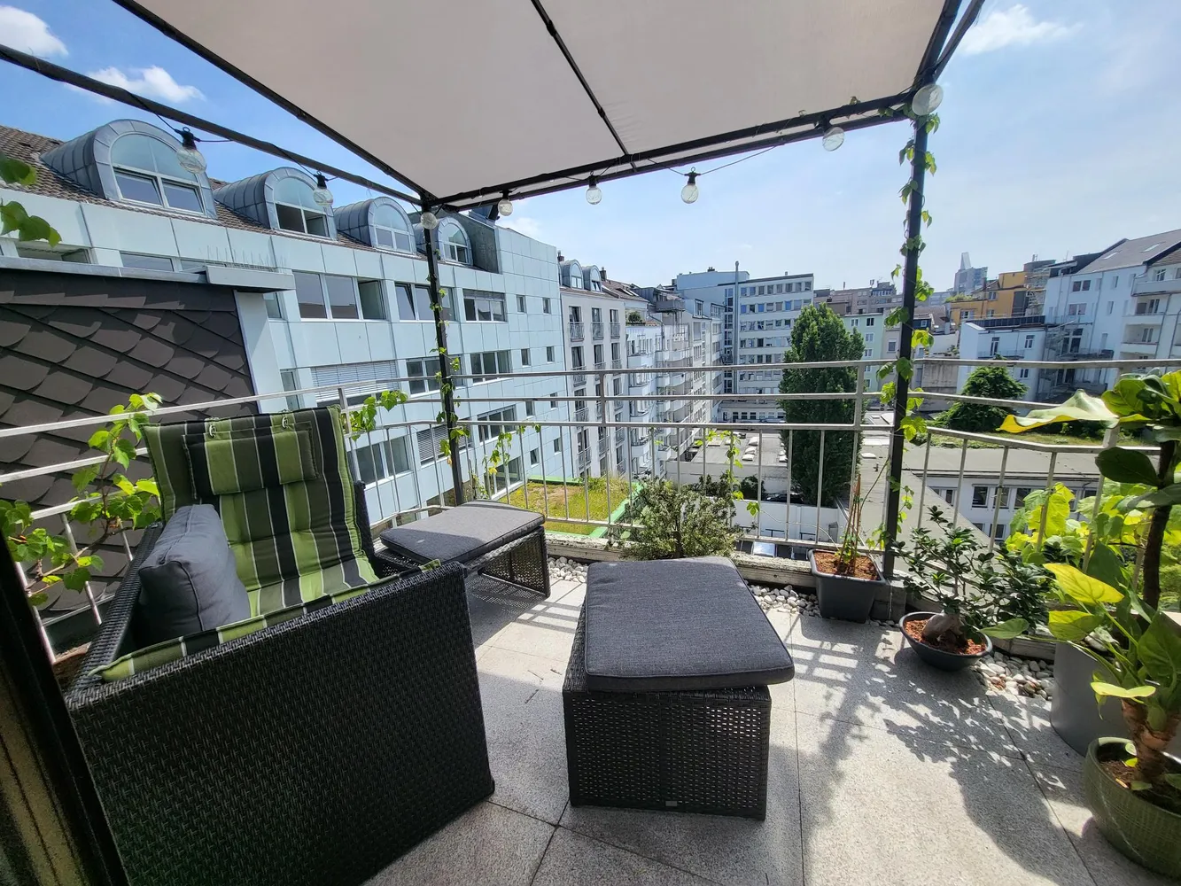 2 Zimmer Wohnung mit 95 m² in Düsseldorf – Bild 1