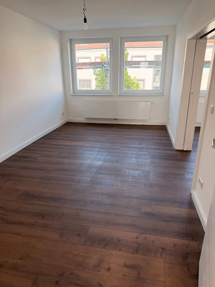 4 Zimmer Wohnung mit 90 m² in Hannover – Bild 1