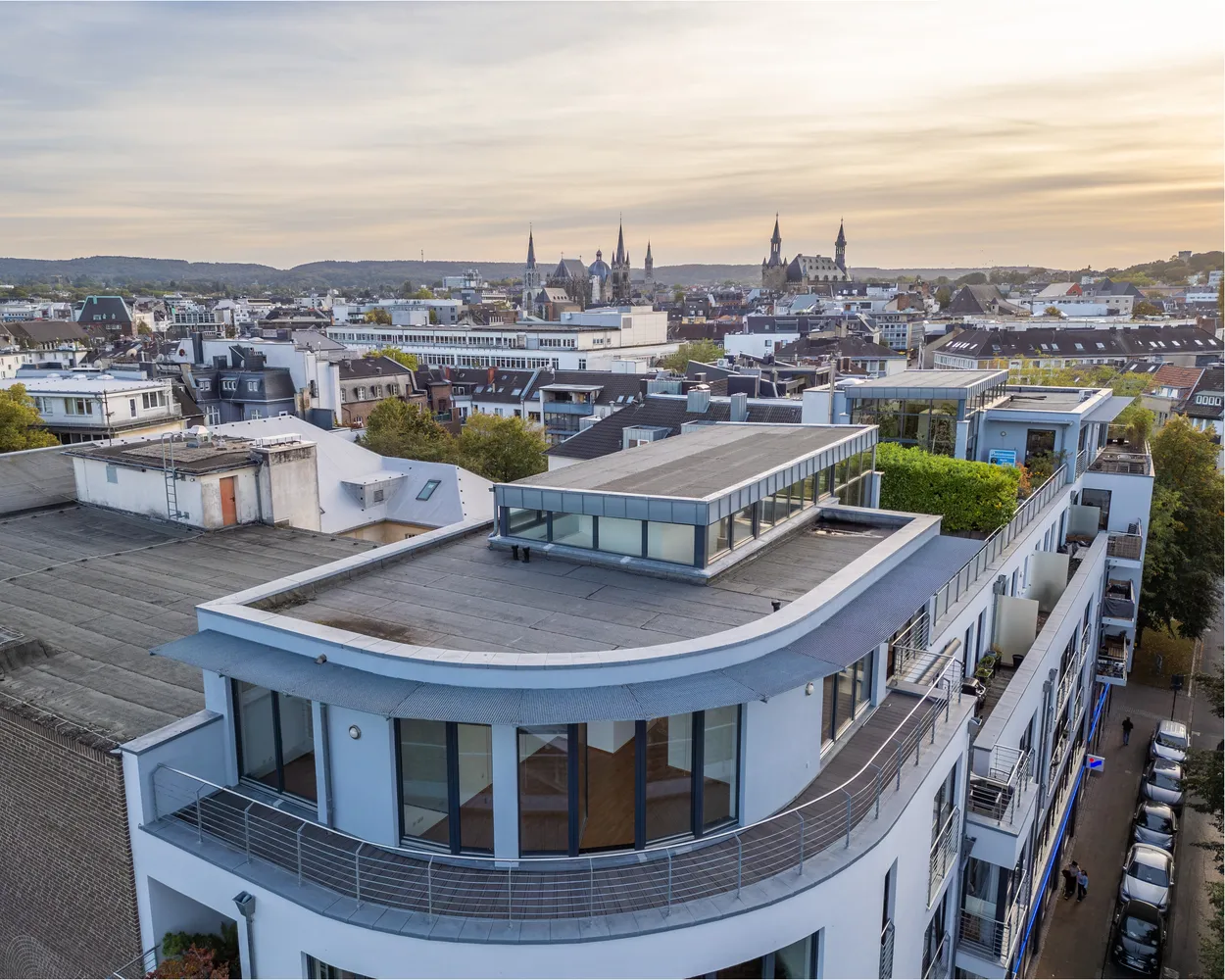 3 Zimmer Wohnung mit 145 m² in Aachen – Bild 2