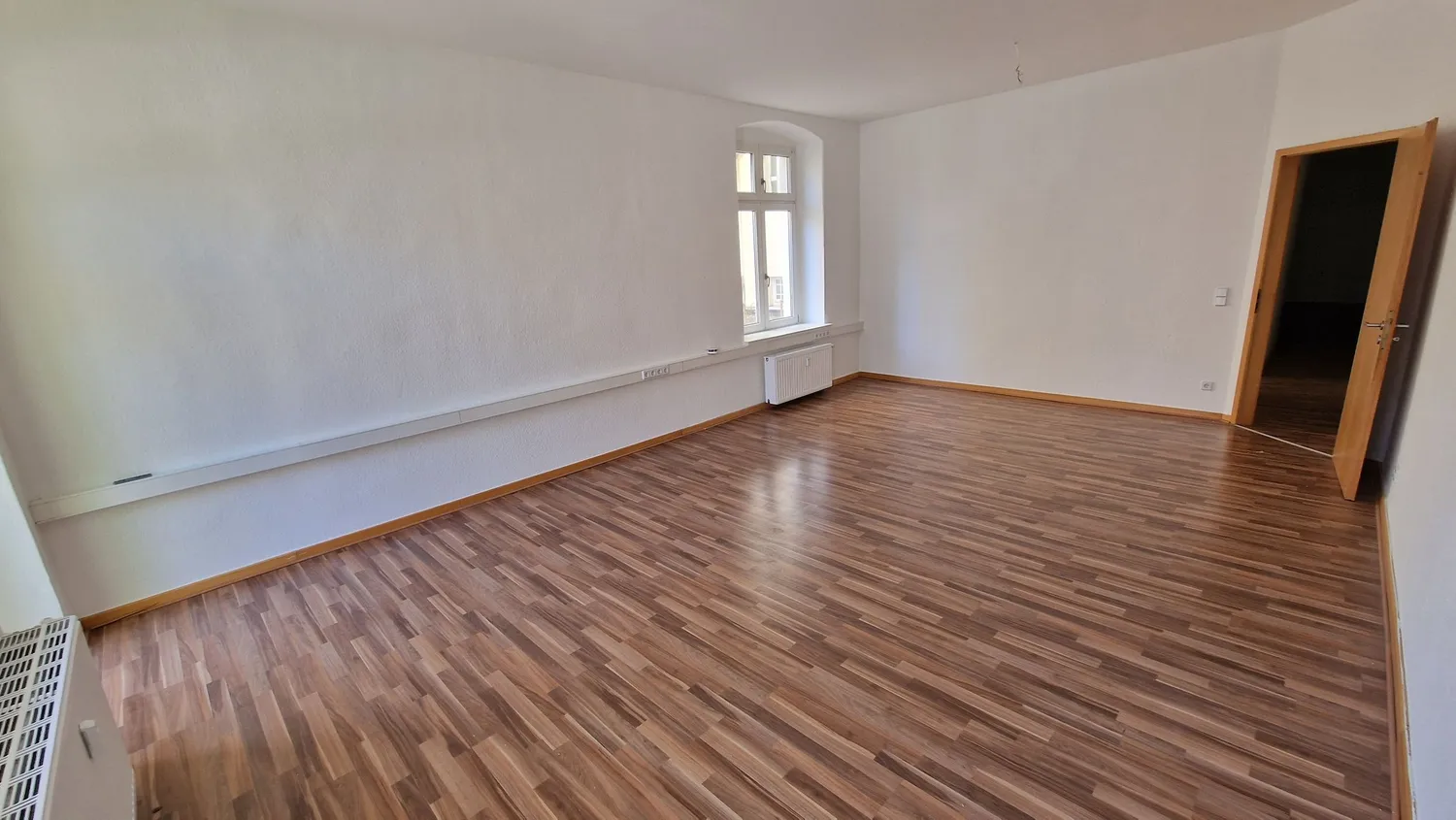 4 Zimmer Wohnung mit 130 m² in Magdeburg – Bild 3