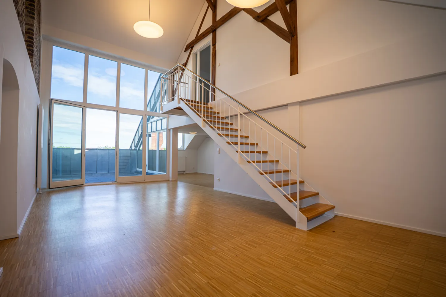 3 Zimmer Wohnung mit 106 m² in Aachen – Bild 2