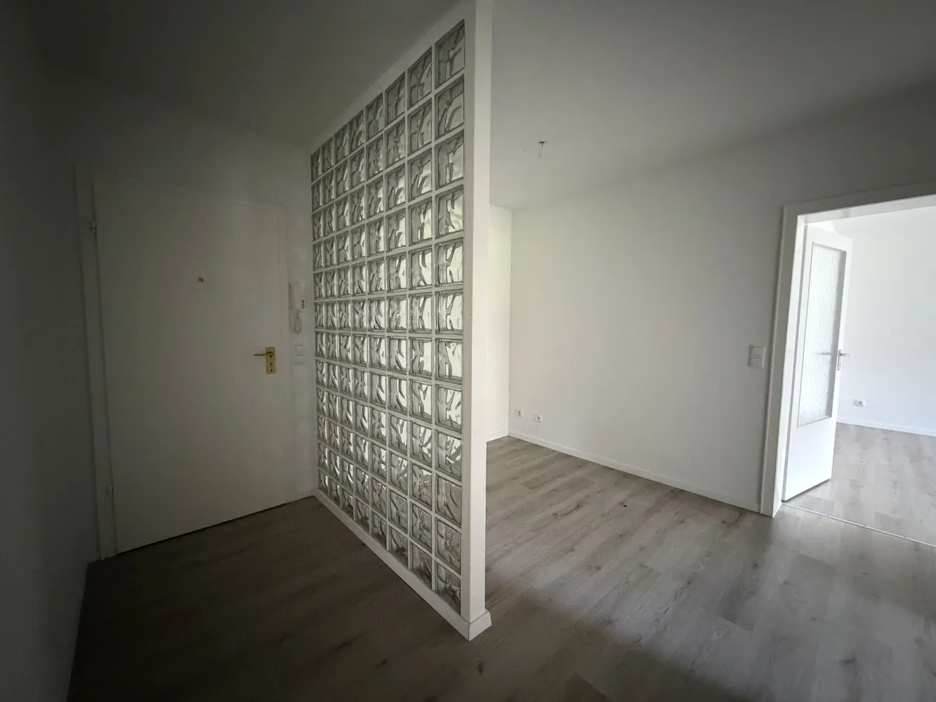 2 Zimmer Wohnung mit 57 m² in Duisburg – Bild 4