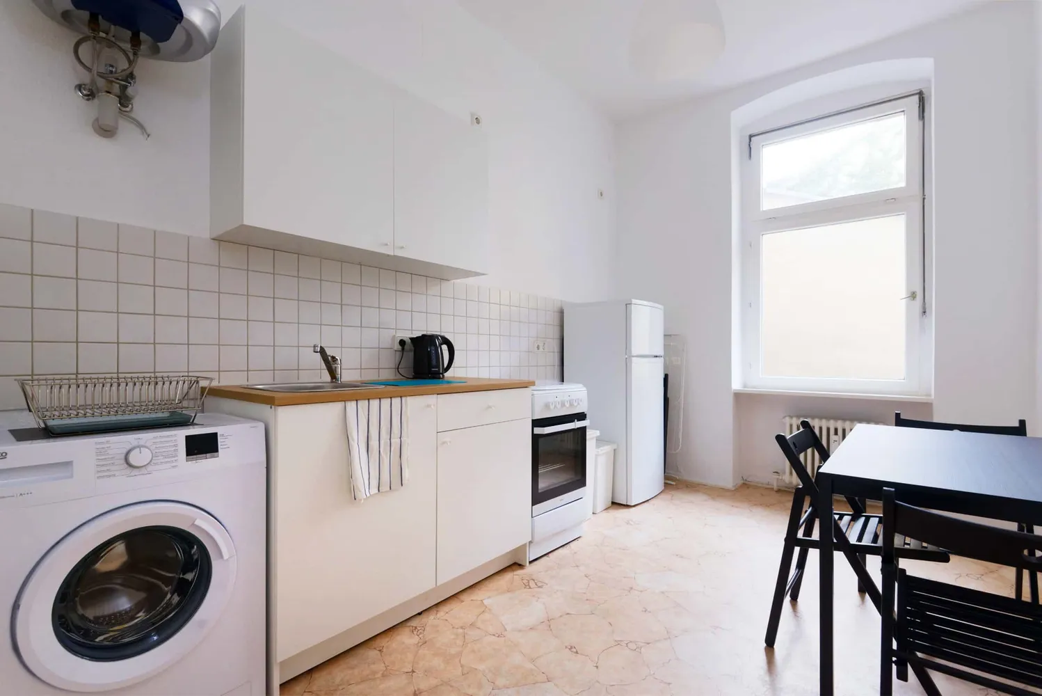 Shared room with 12 m² in Berlin – Photo 2
