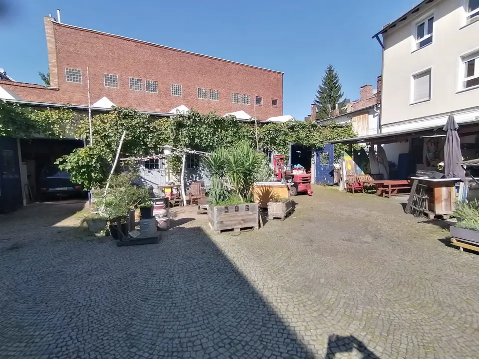 2 Zimmer Wohnung mit 105 m² in Hof – Bild 8