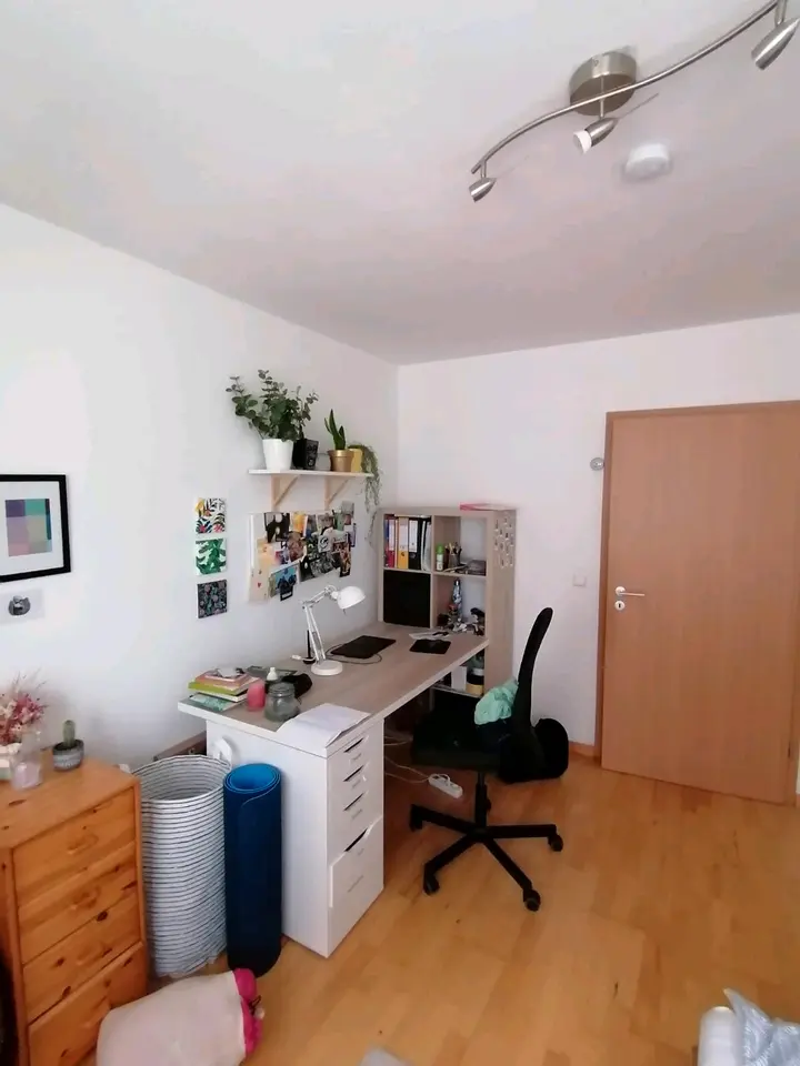 Shared room with 16 m² in Stuttgart – Photo 2
