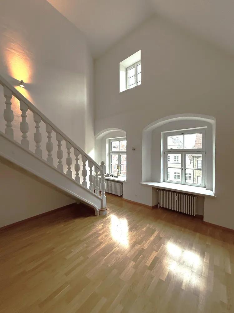 2 room apartment with 106 m² in Landshut – Photo 1