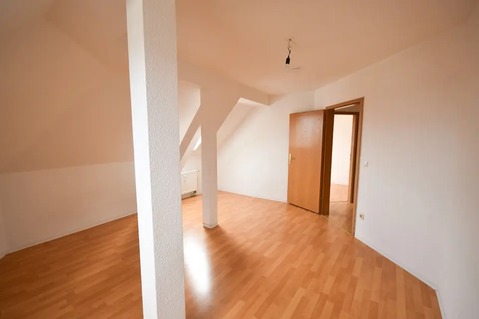 2 Zimmer Wohnung mit 70 m² in Zwickau – Bild 1