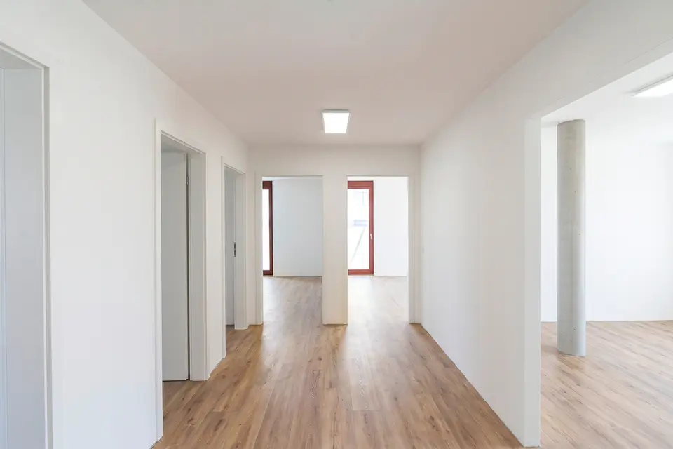 2 Zimmer Wohnung mit 69 m² in Dresden – Bild 2