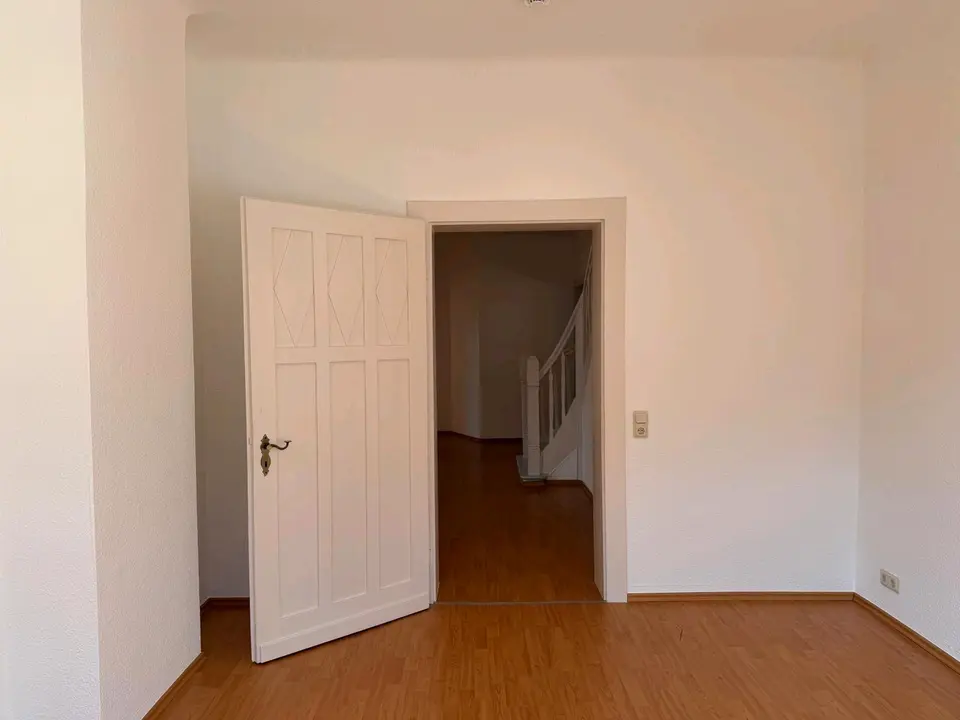 5 Zimmer Wohnung mit 130 m² in Meiningen – Bild 3