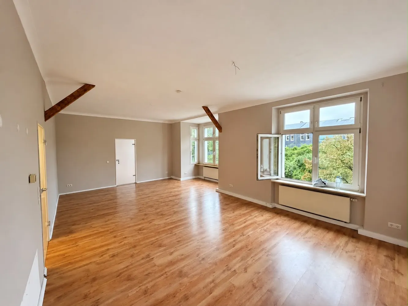 3 room apartment with 105 m² in Wuppertal – Photo 1