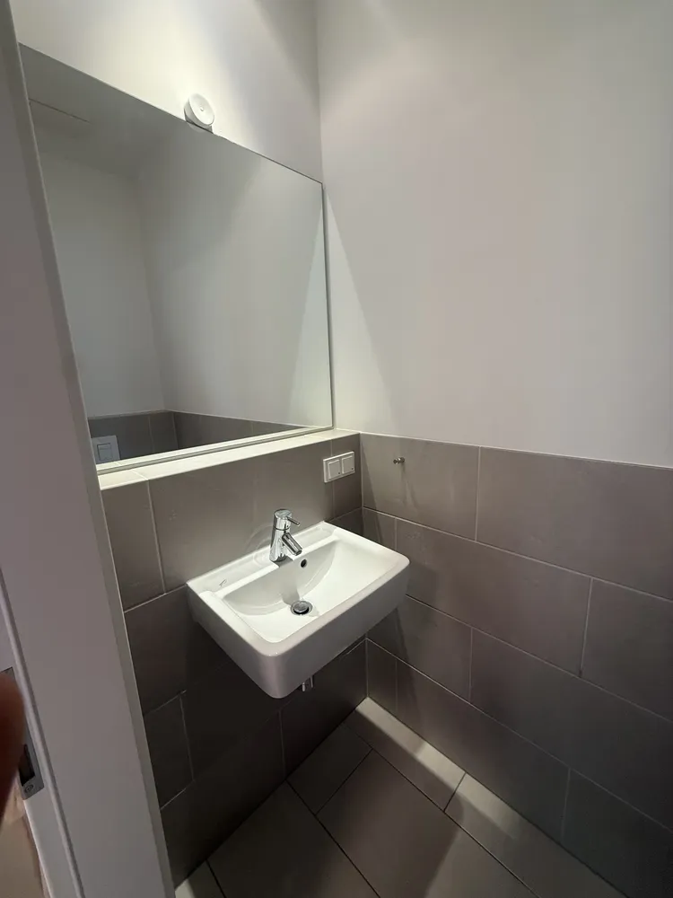2 Zimmer Wohnung mit 77 m² in Berlin – Bild 8