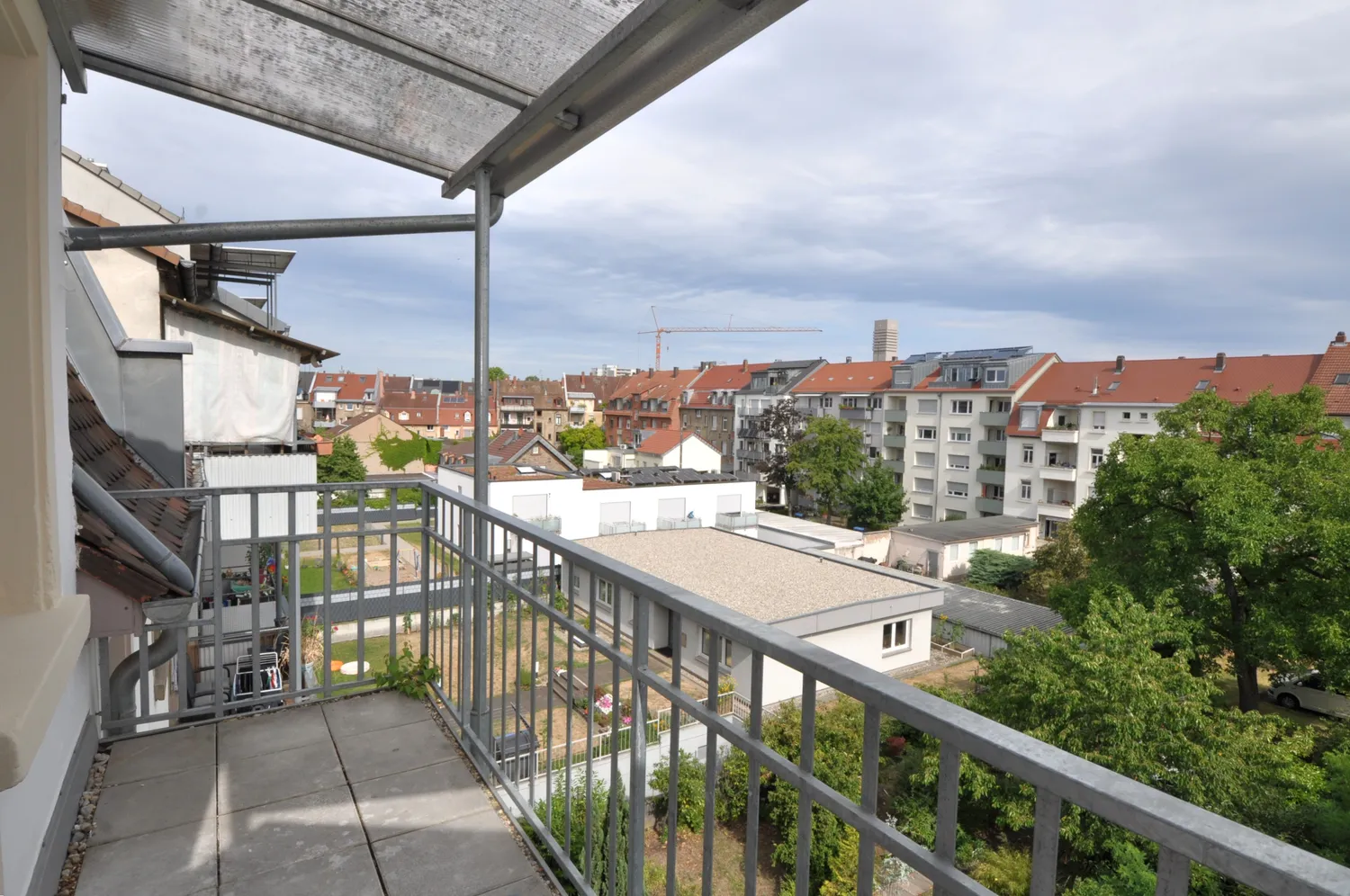 4 Zimmer Wohnung mit 118 m² in Karlsruhe – Bild 1