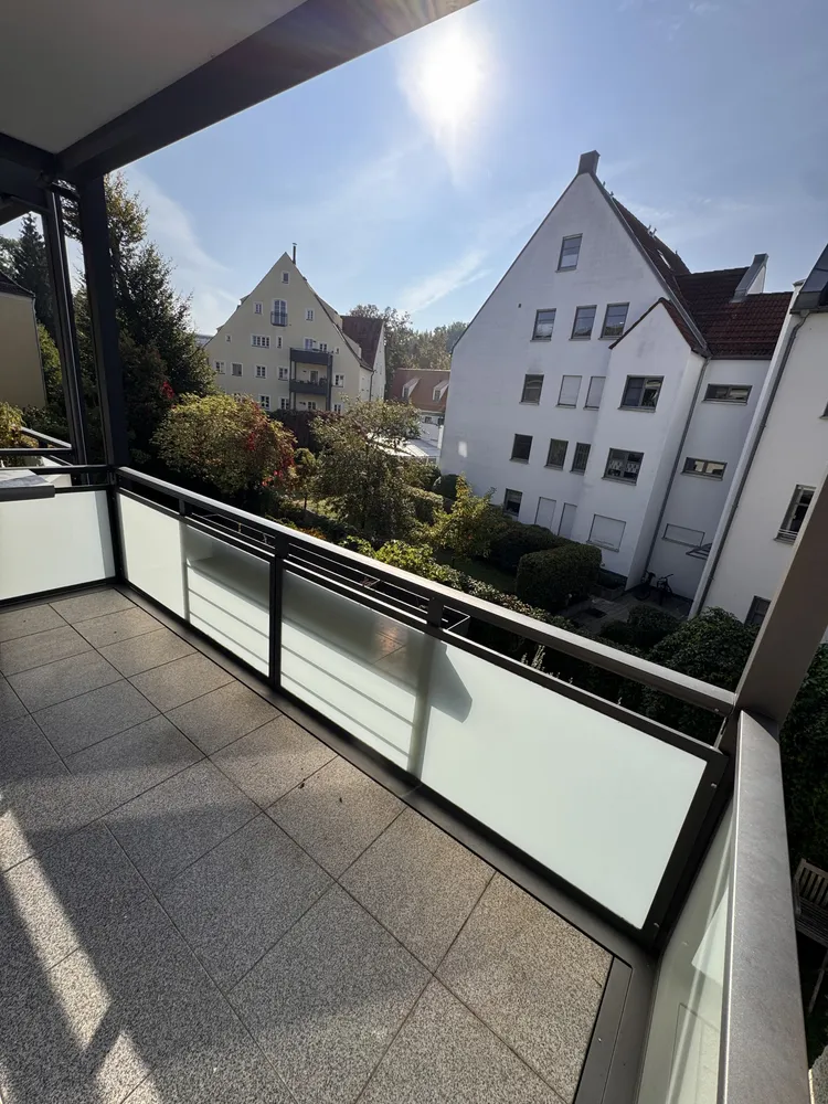2 Zimmer Wohnung mit 61 m² in Augsburg – Bild 2