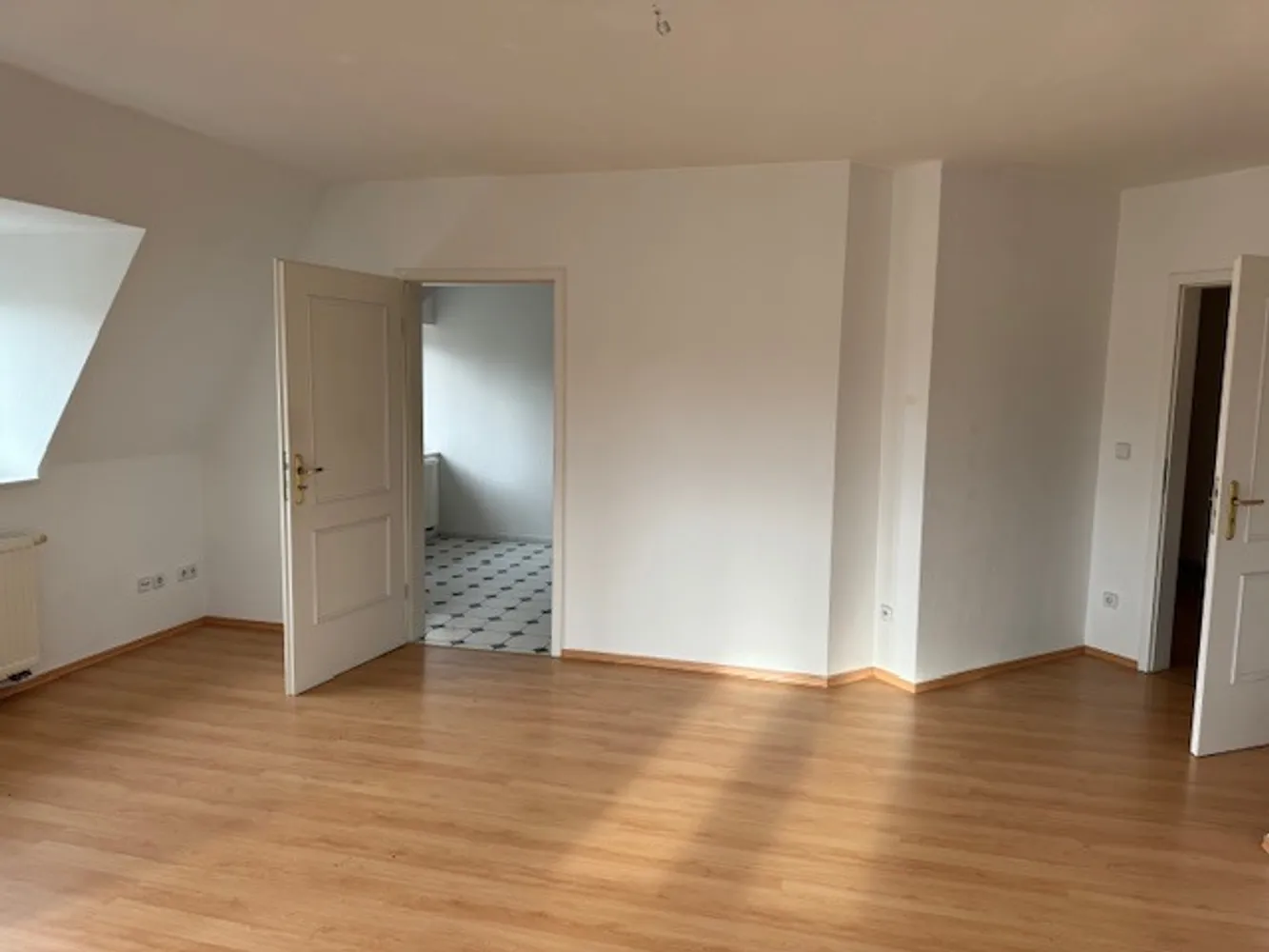 3 Zimmer Wohnung mit 80 m² in Zwickau – Bild 1