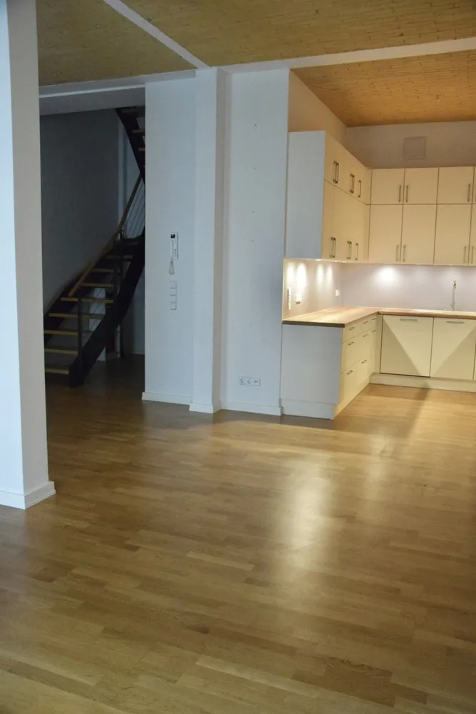 3 Zimmer Wohnung mit 107 m² in Berlin – Bild 2