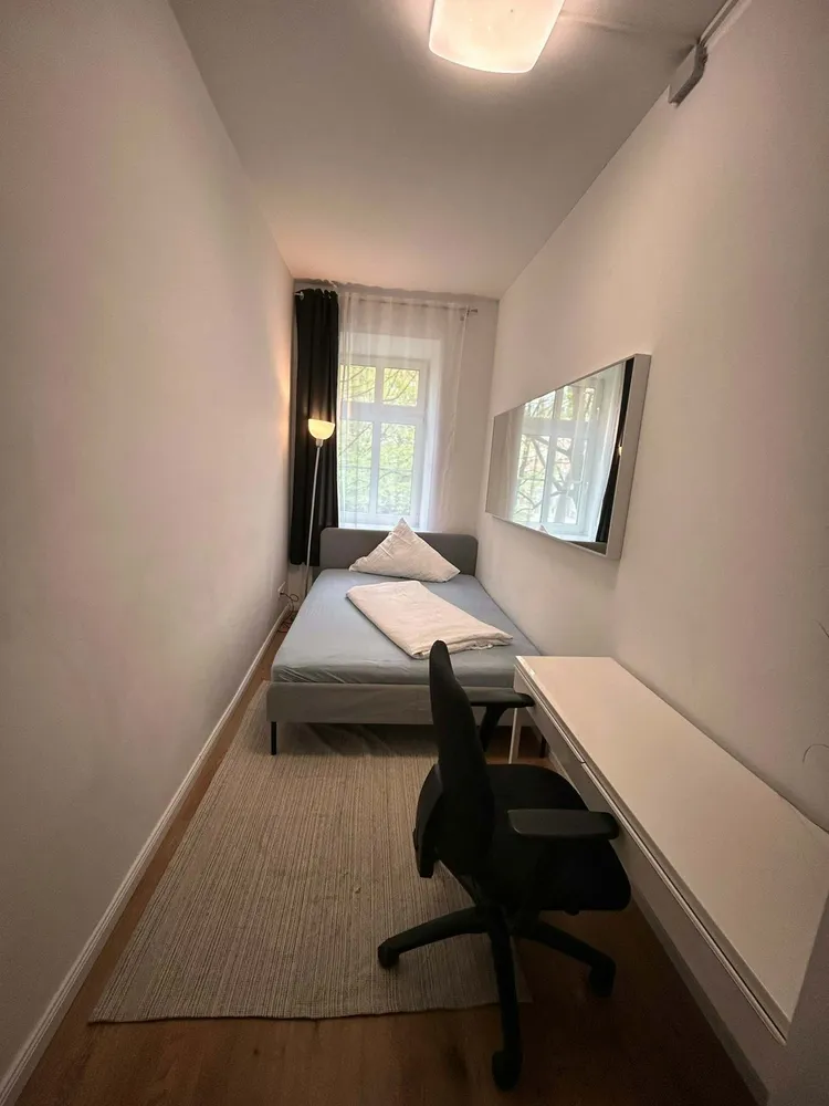 Shared room with 14 m² in Munich – Photo 1