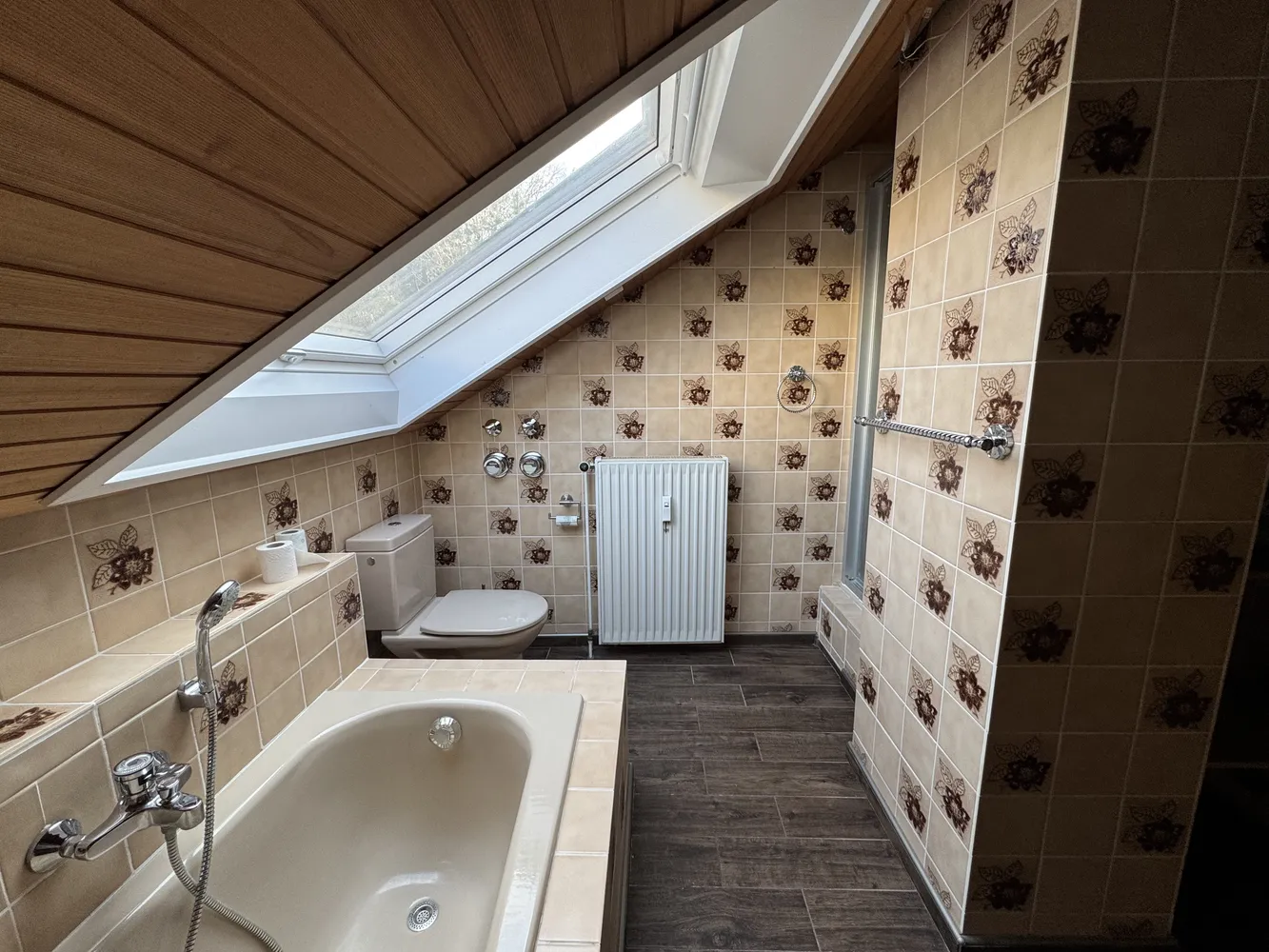 2 Zimmer Wohnung mit 74 m² in Wiesbaden – Bild 7