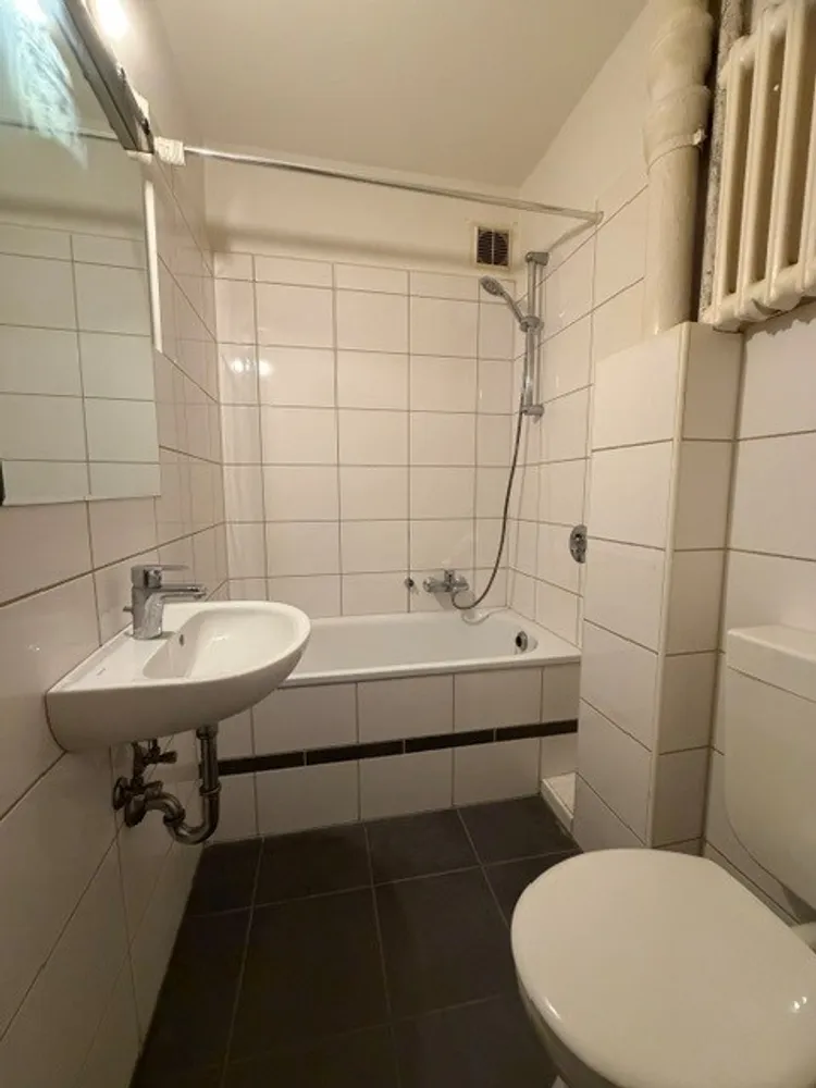 1 room apartment with 44 m² in Duisburg – Photo 8