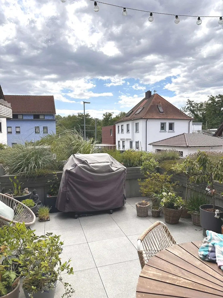 4 Zimmer Wohnung mit 116 m² in Karlsruhe – Bild 2