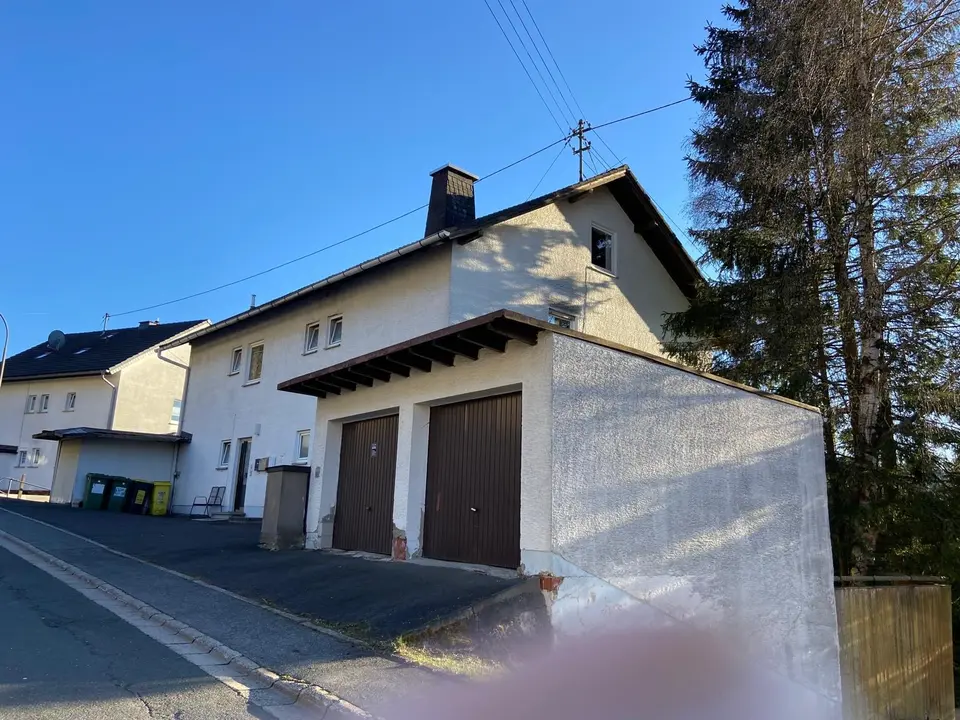 6 Zimmer Wohnung mit 104 m² in Sonneberg – Bild 2