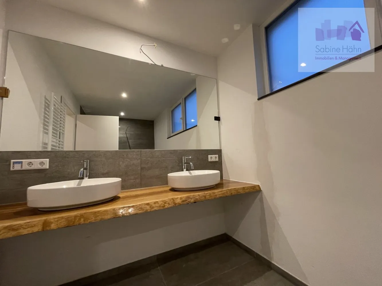 3 Zimmer Wohnung mit 129 m² in Düren – Bild 2