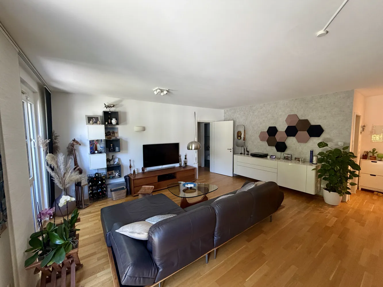 3 Zimmer Wohnung mit 95 m² in Frankfurt am Main – Bild 1