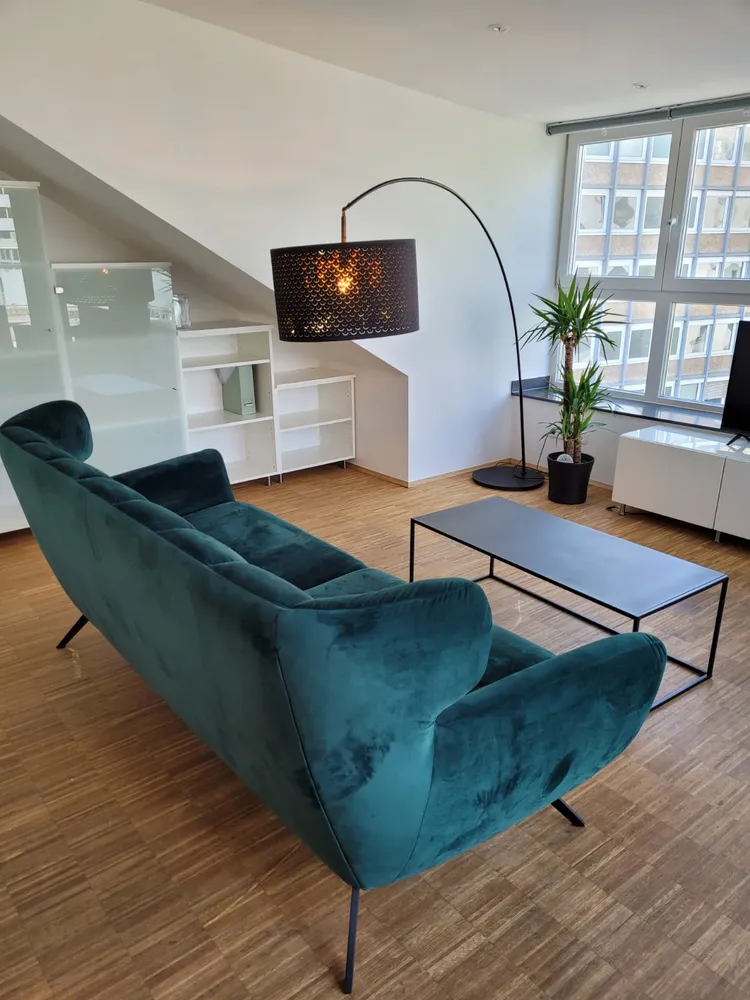 2 Zimmer Wohnung mit 60 m² in Köln – Bild 2