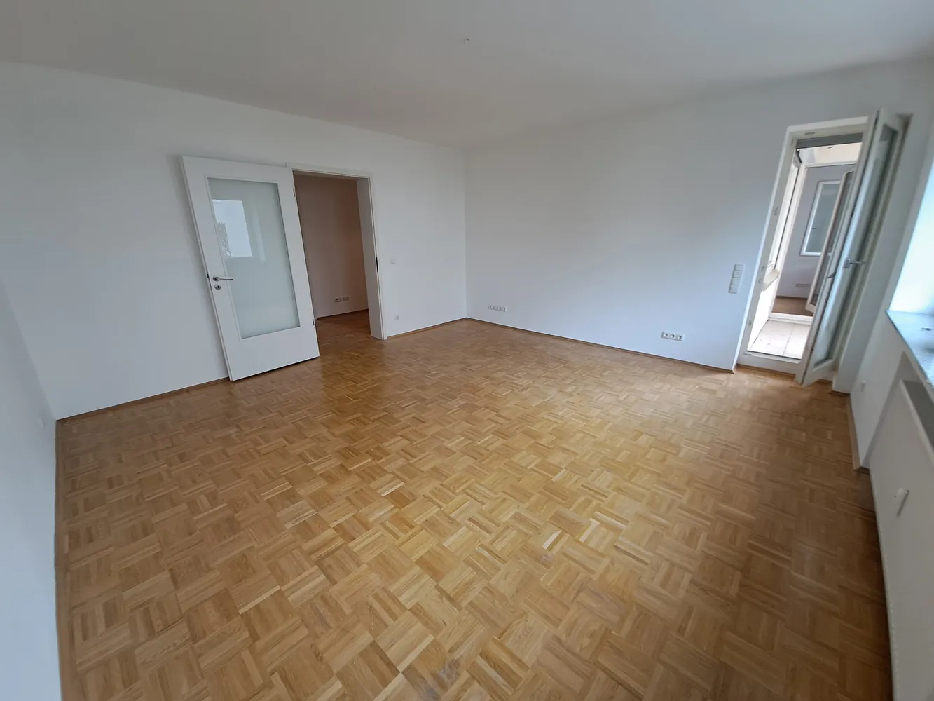 4 room apartment with 96 m² in Frankfurt am Main – Photo 2