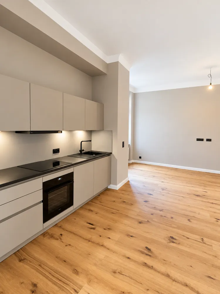 2 room apartment with 73 m² in Berlin – Photo 1