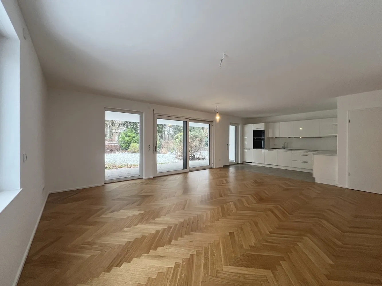 4 Zimmer Wohnung mit 124 m² in Frankfurt am Main – Bild 1