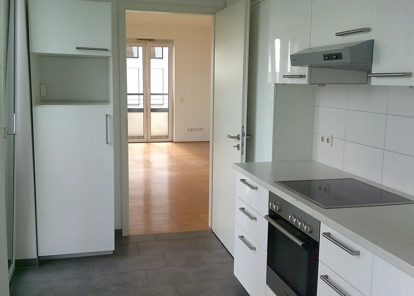 3 Zimmer Wohnung mit 97 m² in Frankfurt am Main – Bild 2