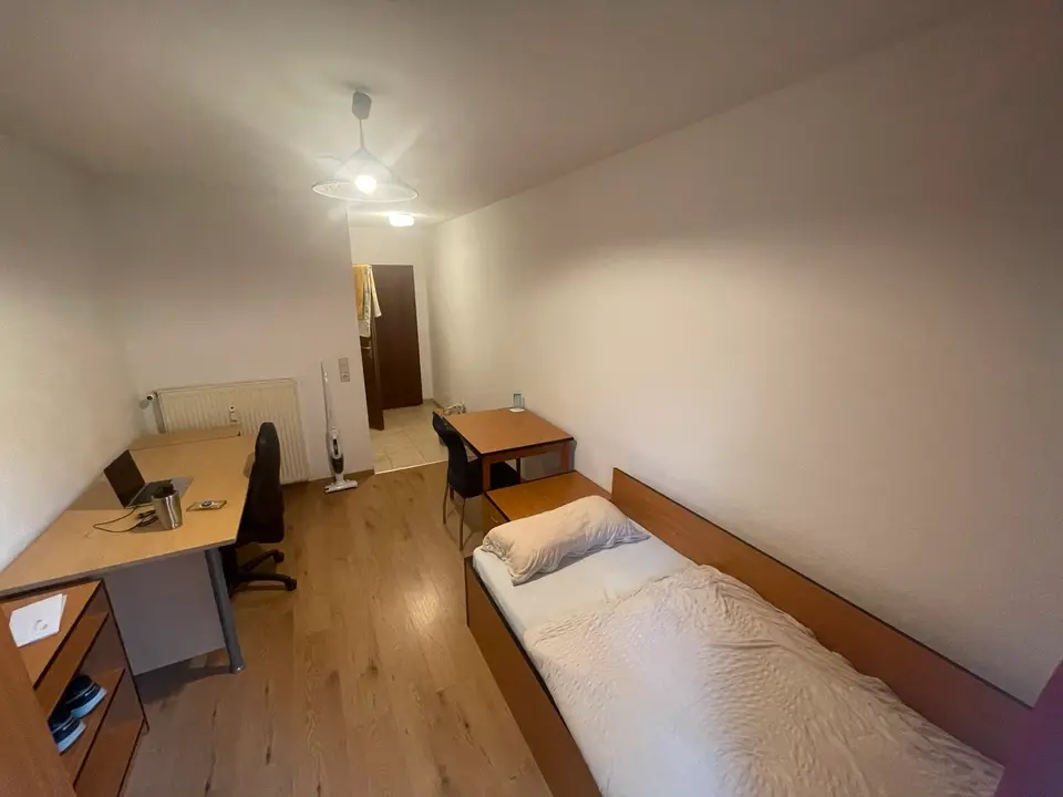 WG-Zimmer mit 19 m² in Karlsruhe – Bild 1