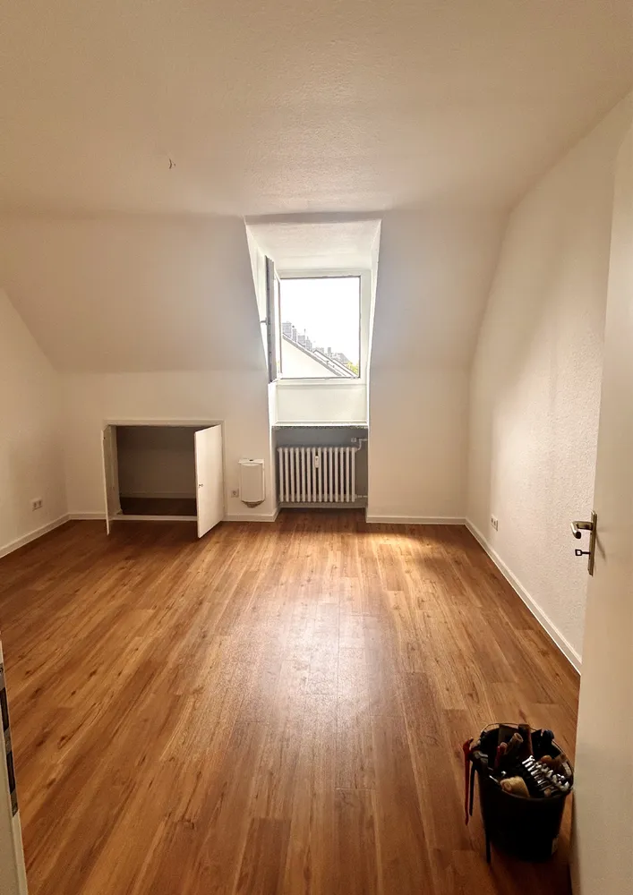 2 Zimmer Wohnung mit 60 m² in Köln – Bild 2