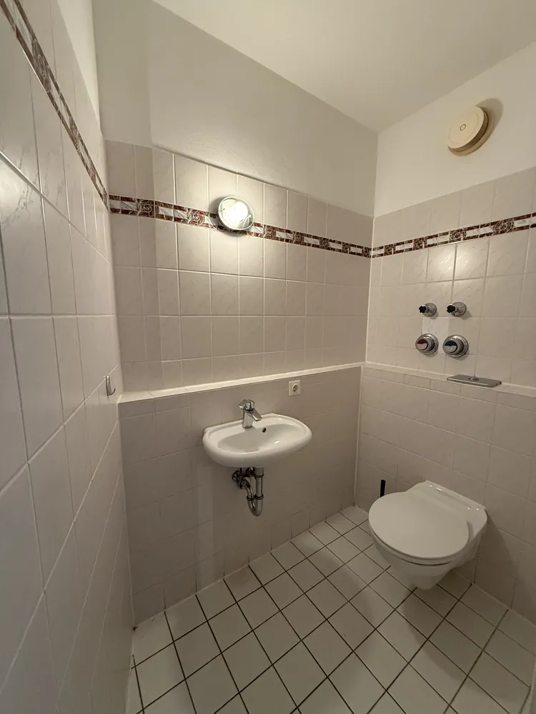 2 Zimmer Wohnung mit 79 m² in Berlin – Bild 10