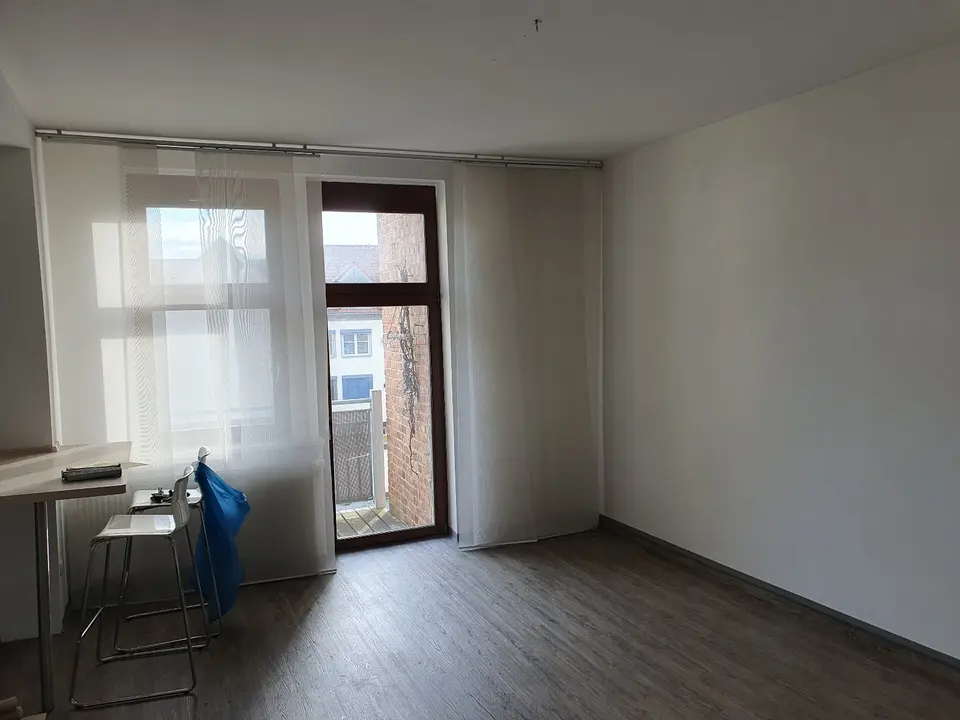 2 Zimmer Wohnung mit 107 m² in Meiningen – Bild 5