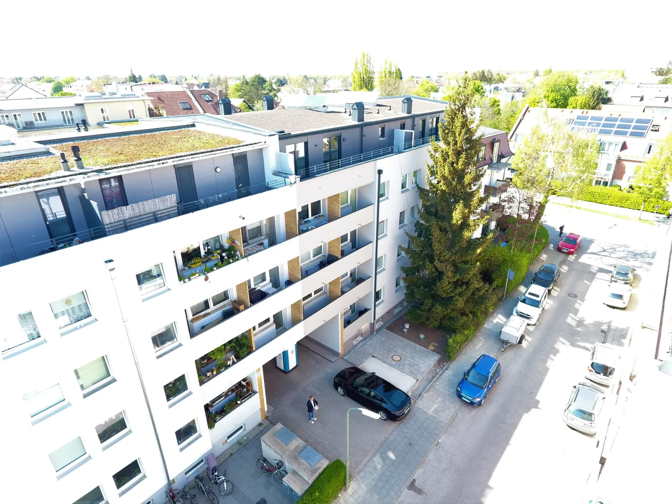 2 Zimmer Wohnung mit 77 m² in München – Bild 7