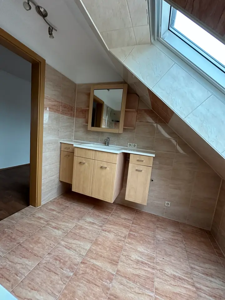 4 Zimmer Wohnung mit 83 m² in Halle (Saale) – Bild 9