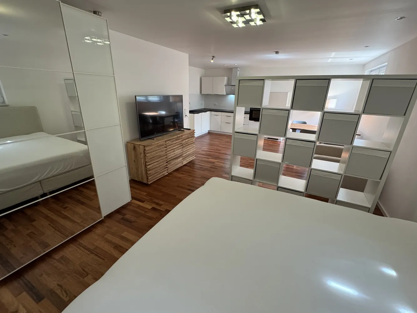 2 Zimmer Wohnung mit 90 m² in Hamburg – Bild 4
