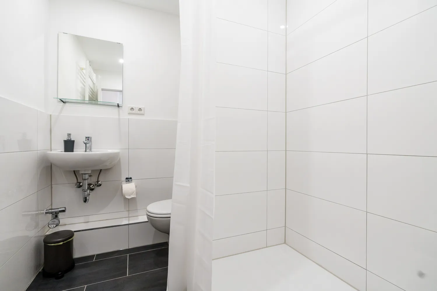 1 Zimmer Wohnung mit 30 m² in Düsseldorf – Bild 2