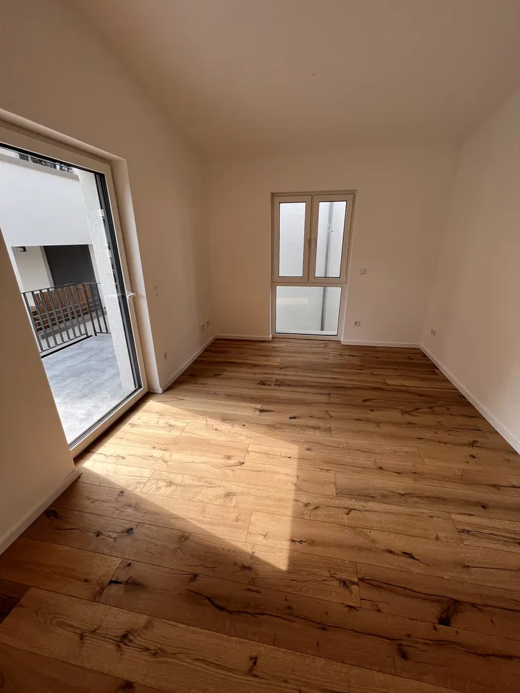 4 Zimmer Wohnung mit 100 m² in Frankfurt am Main – Bild 3