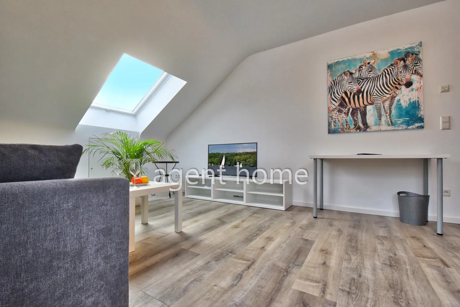 1 Zimmer Wohnung mit 35 m² in Stuttgart – Bild 2