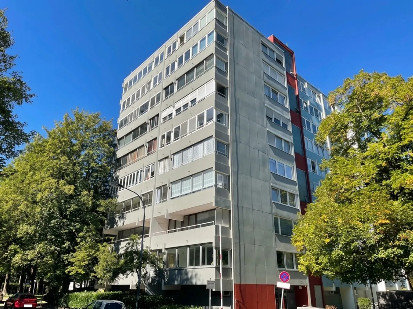 3 Zimmer Wohnung mit 105 m² in Augsburg – Bild 2
