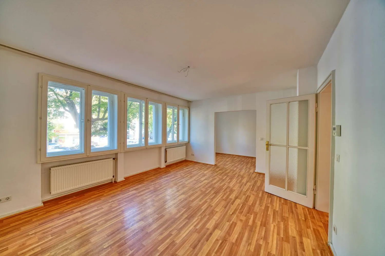 2 Zimmer Wohnung mit 65 m² in Bonn – Bild 2