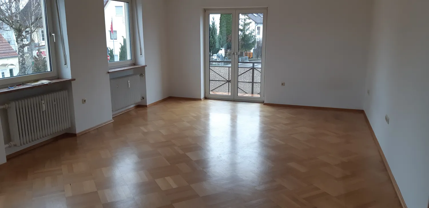 4 Zimmer Wohnung mit 113 m² in Augsburg – Bild 2