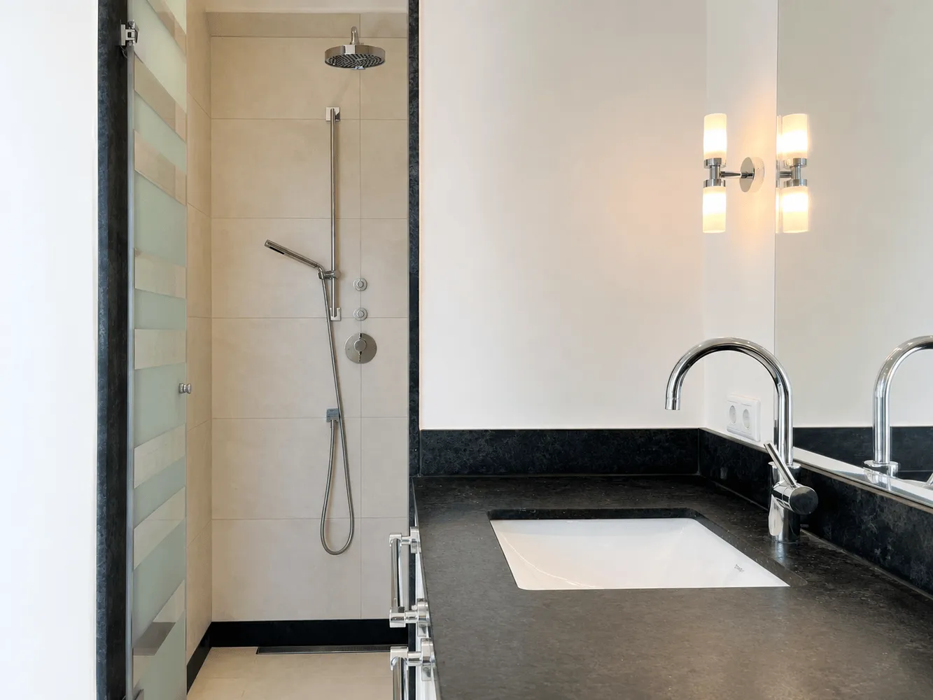 4 Zimmer Wohnung mit 165 m² in Düsseldorf – Bild 6